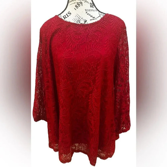 Ros & Ali Red Lace long sleeve tunic. Size 2x Perfect for the holidays! - Picture 2 of 3